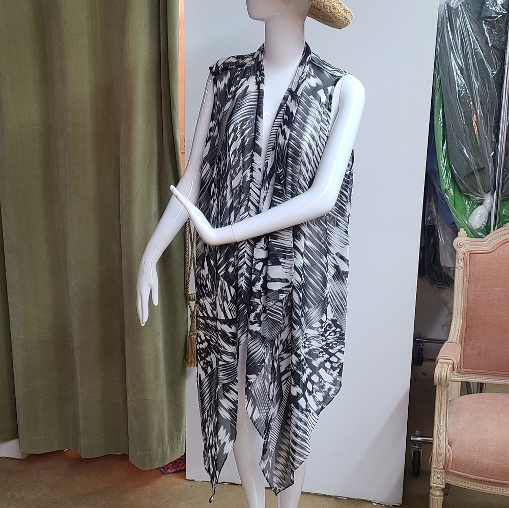 Chicos Open Lightweight Cardigan